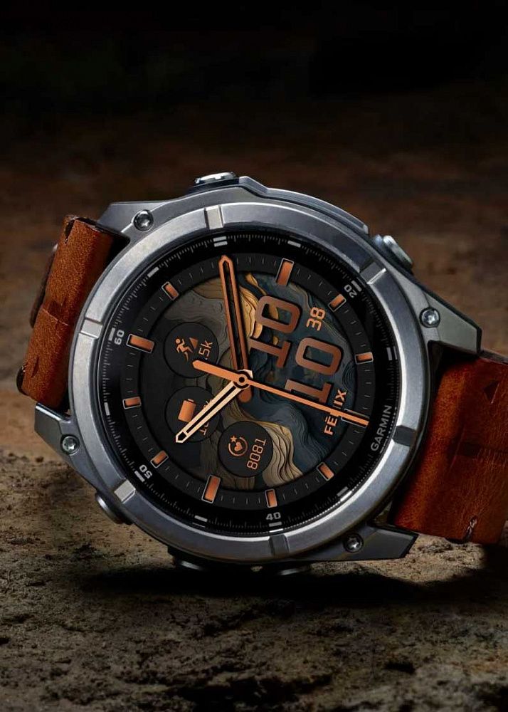 Смарт-часы Garmin Fenix 8 51 mm AMOLED Sapphire Bare Titanium Case with Graphite / Black Silicone + Chestnut Leather Band