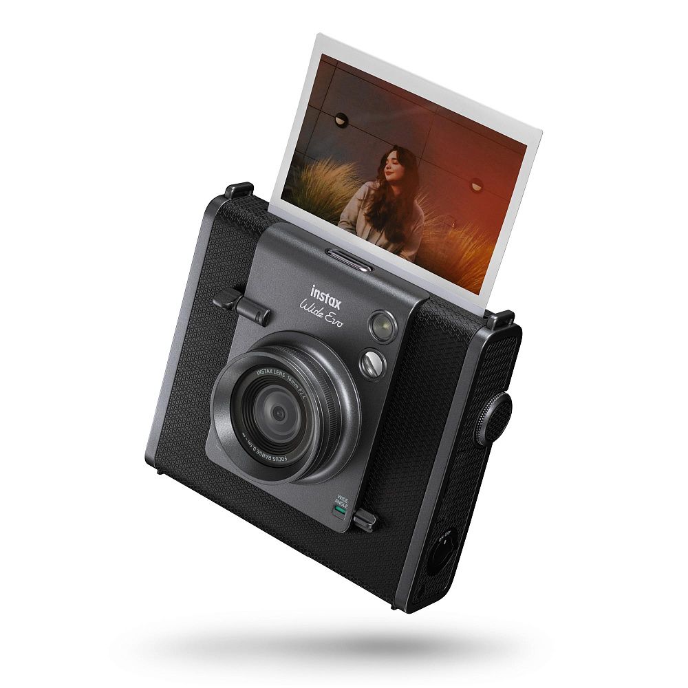 Фотоаппарат моментальной печати Fujifilm Instax Wide Evo Black