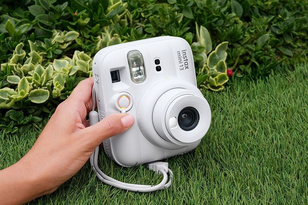 Фотоаппарат моментальной печати Fujifilm Instax Mini 13 Clay White