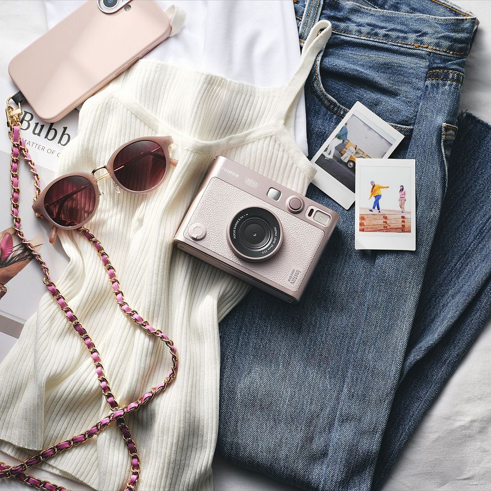 Фотоаппарат моментальной печати Fujifilm Instax Mini Evo Gentle Rose